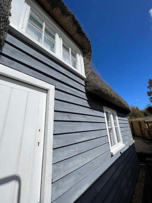 The Shack - Thatched Self Contained Annex Collingbourne Ducis Exterior foto